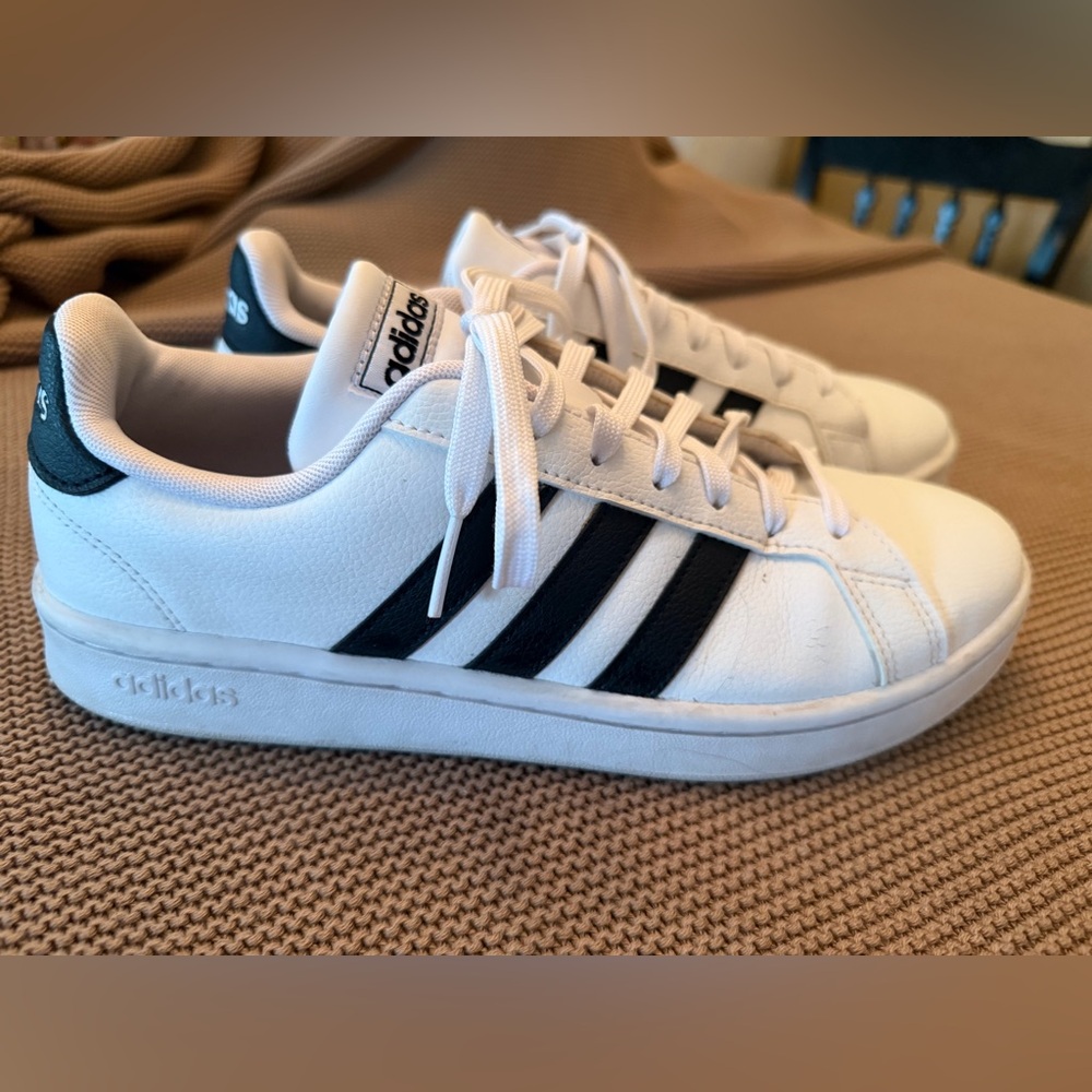Adidas Cloudfoam White Sneakers